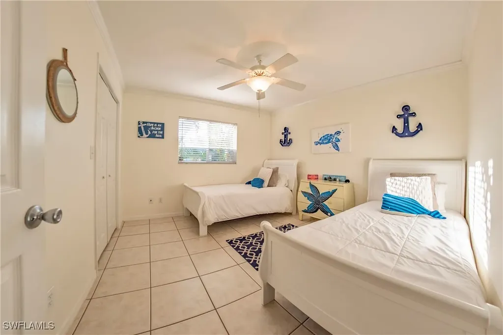 691 102nd Avenue N Naples FL 34108