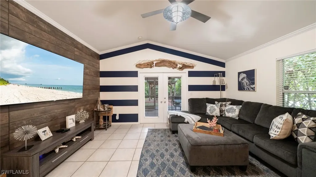 691 102nd Avenue N Naples FL 34108