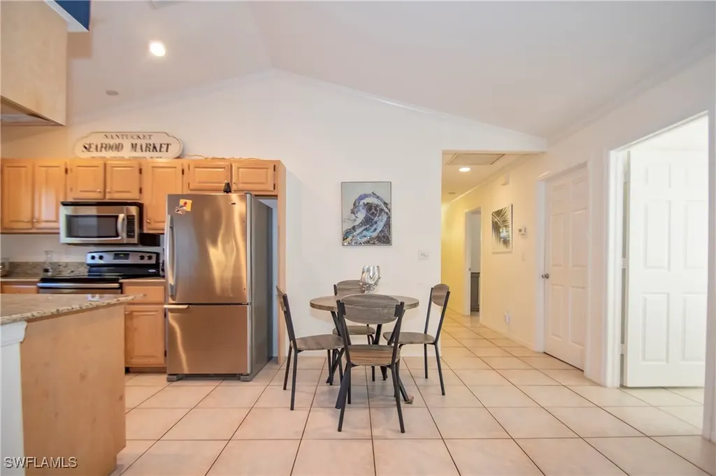 691 102nd Avenue N Naples FL 34108