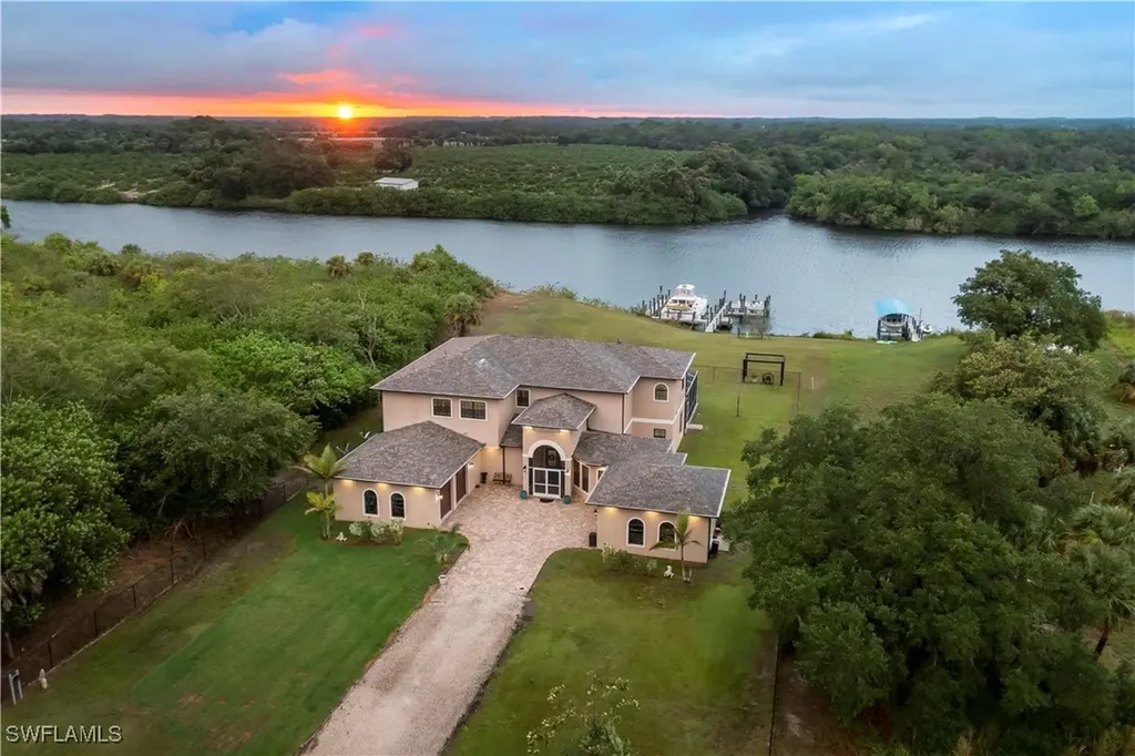4980 Fort Denaud Road Labelle FL 33935