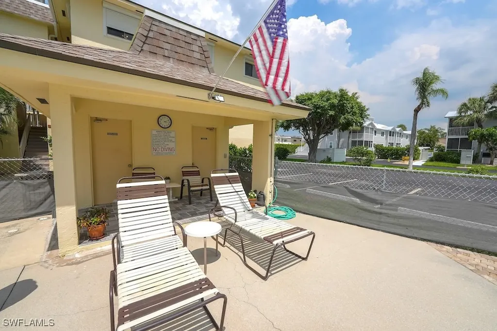 835 W Elkcam Circle Marco Island FL 34145