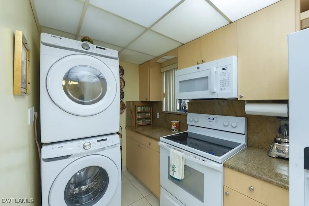 835 W Elkcam Circle Marco Island FL 34145