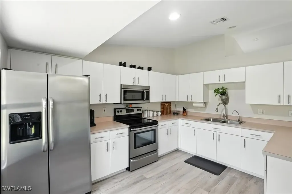 3535 43rd Avenue NE Naples FL 34120