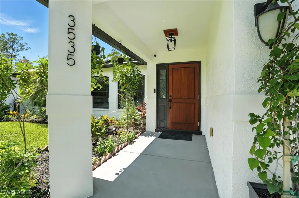 3535 43rd Avenue NE Naples FL 34120