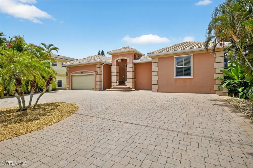 27259 High Seas Lane Bonita Springs FL 34135