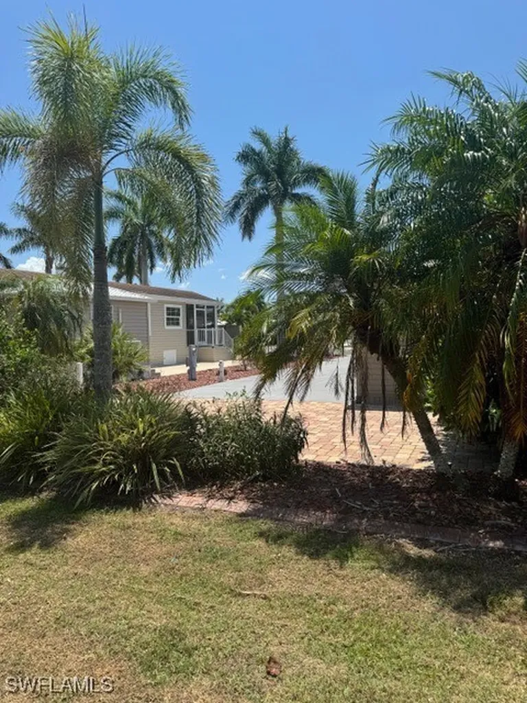 5490 Cypress Trail Resort Circle Fort Myers FL 33905