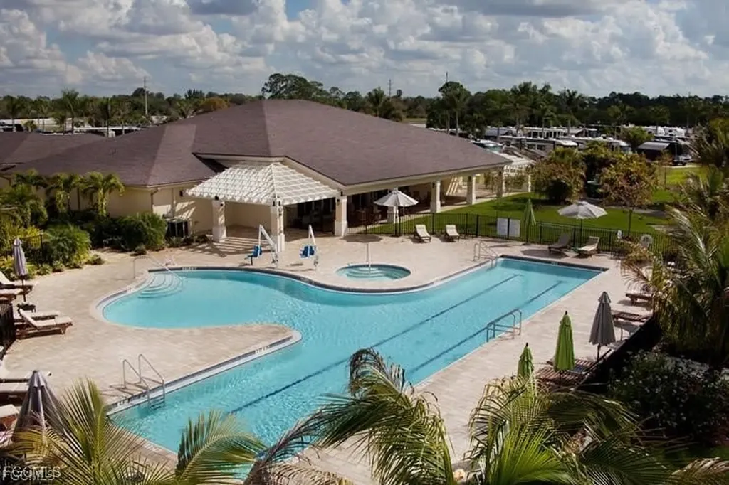 5490 Cypress Trail Resort Circle Fort Myers FL 33905