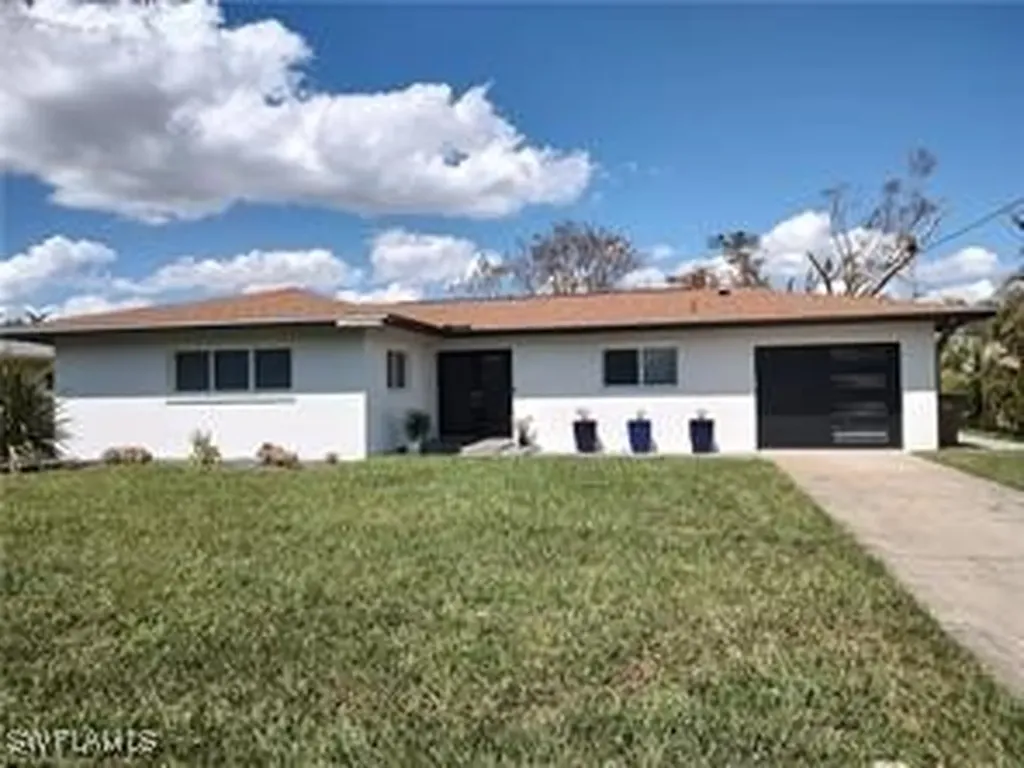 1745 Bikini Court Cape Coral FL 33904