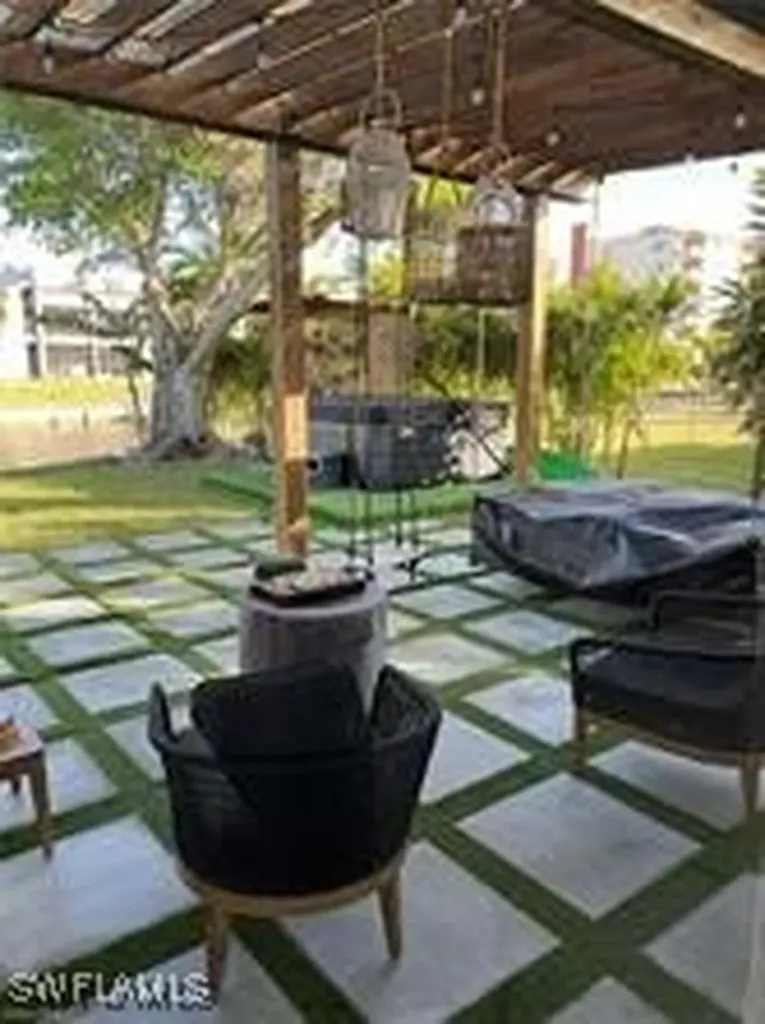 1745 Bikini Court Cape Coral FL 33904
