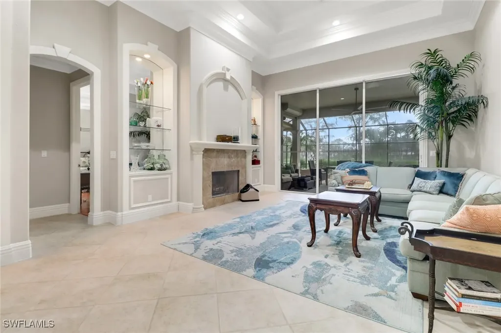 4323 Silver Fox Drive Naples FL 34119