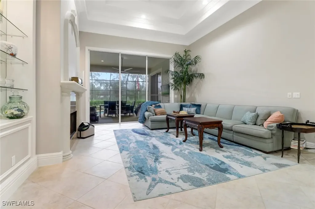 4323 Silver Fox Drive Naples FL 34119