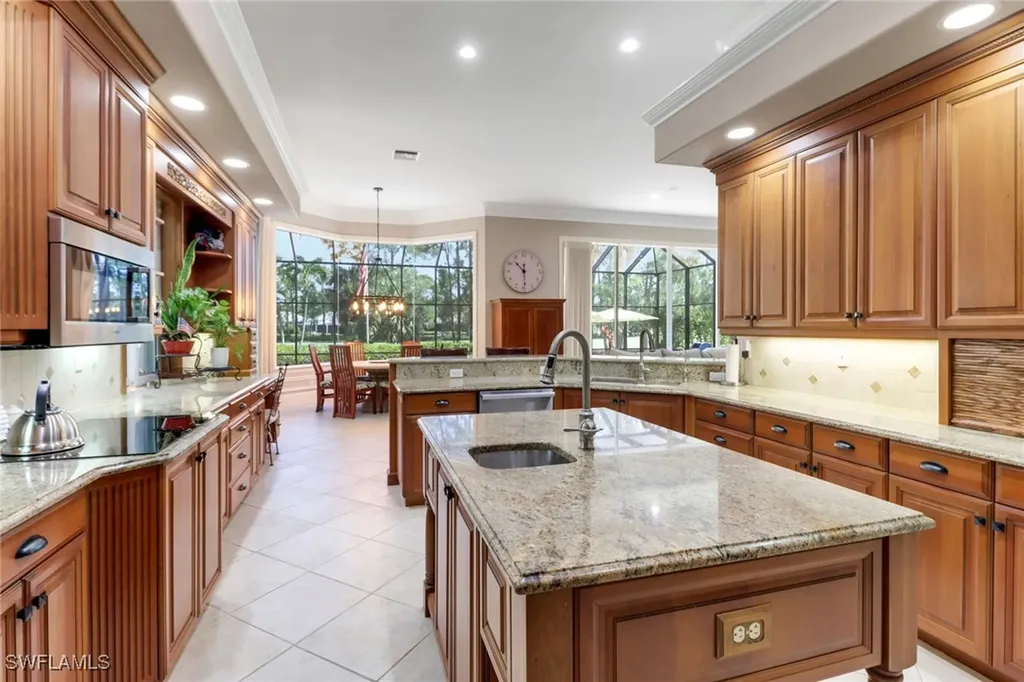 4323 Silver Fox Drive Naples FL 34119