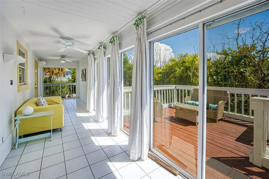 1674 Bunting Lane Sanibel FL 33957
