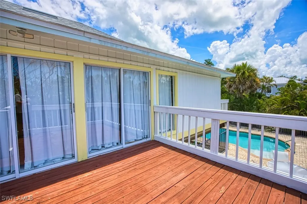 1674 Bunting Lane Sanibel FL 33957