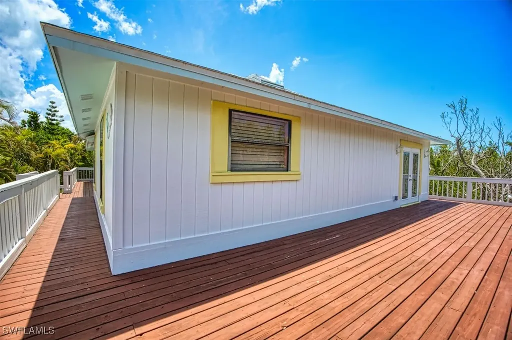 1674 Bunting Lane Sanibel FL 33957