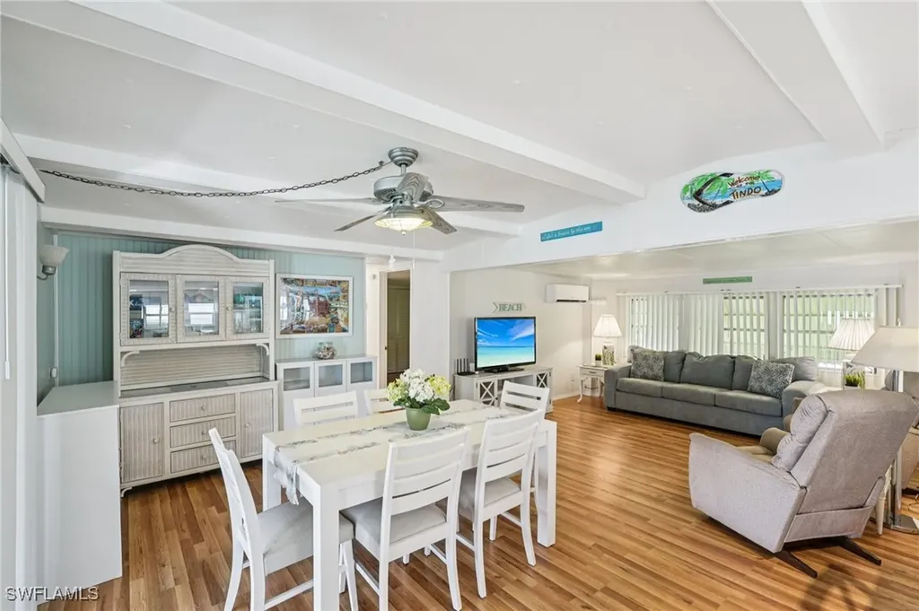 104 Willow Lane Naples FL 34114