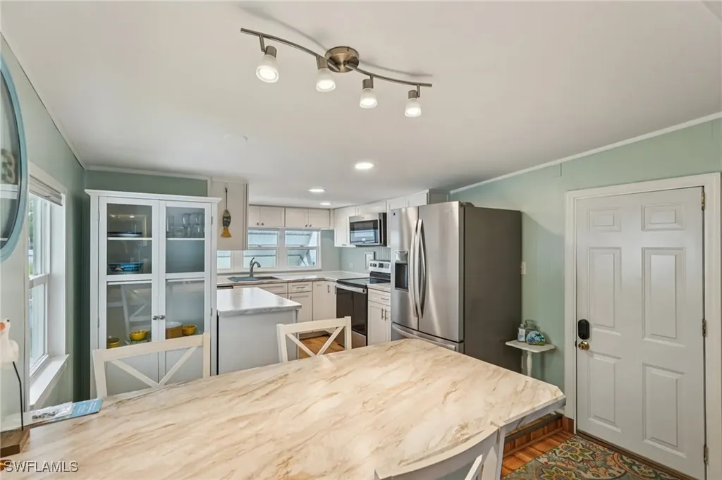 104 Willow Lane Naples FL 34114