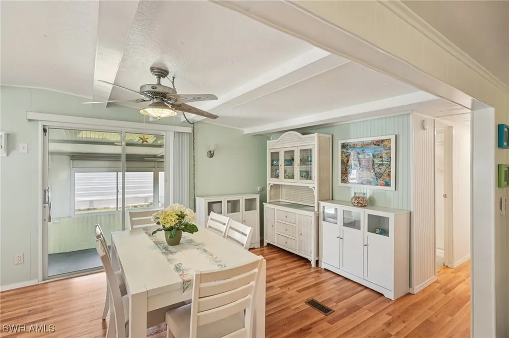 104 Willow Lane Naples FL 34114