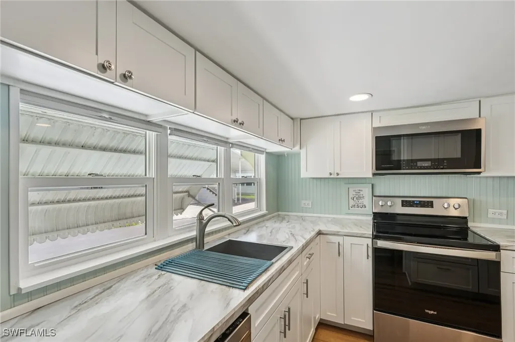 104 Willow Lane Naples FL 34114