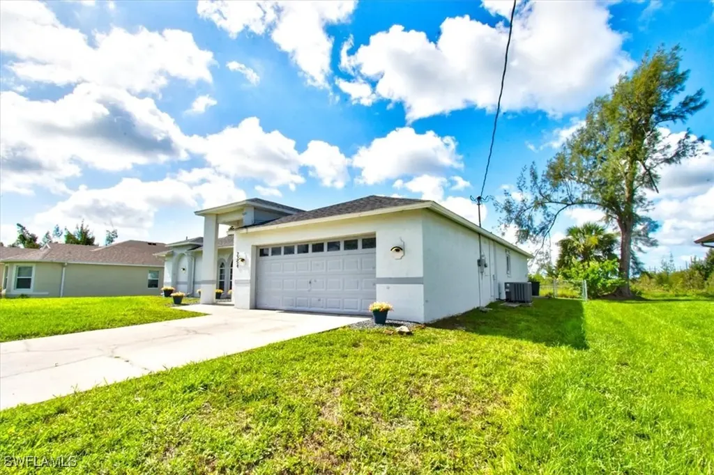 2254 SW 4th Street Cape Coral FL 33991