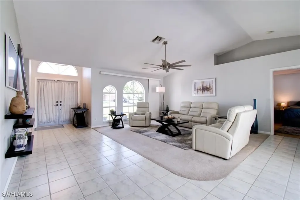 2254 SW 4th Street Cape Coral FL 33991