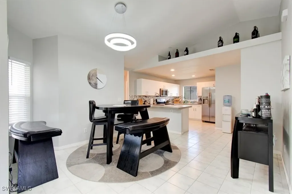 2254 SW 4th Street Cape Coral FL 33991