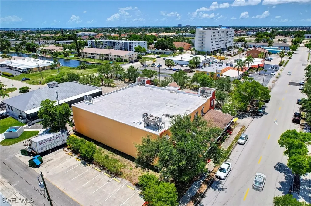 862 Lafayette Street Cape Coral FL 33904