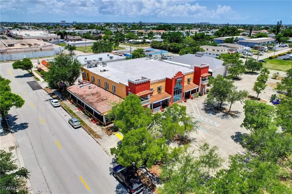 862 Lafayette Street Cape Coral FL 33904