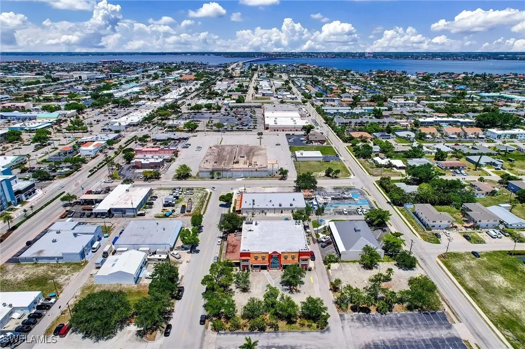 862 Lafayette Street Cape Coral FL 33904