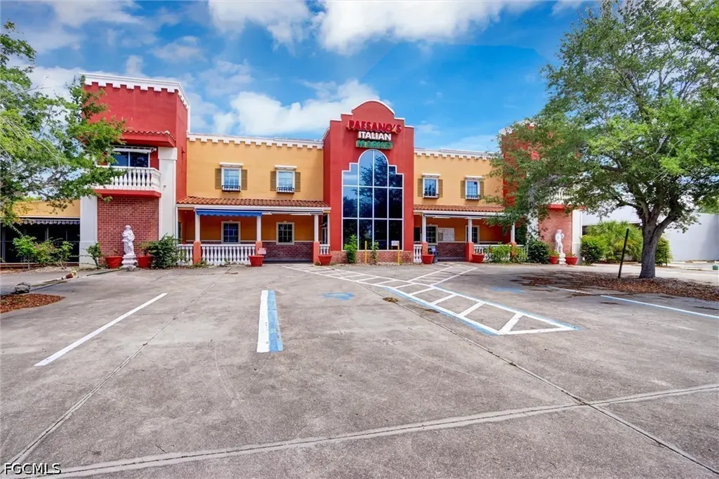 862 Lafayette Street Cape Coral FL 33904