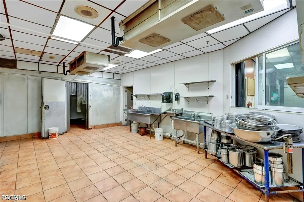 862 Lafayette Street Cape Coral FL 33904