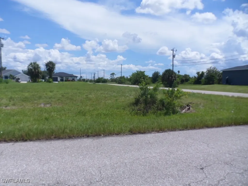 1902 NE 20th Terrace Cape Coral FL 33909