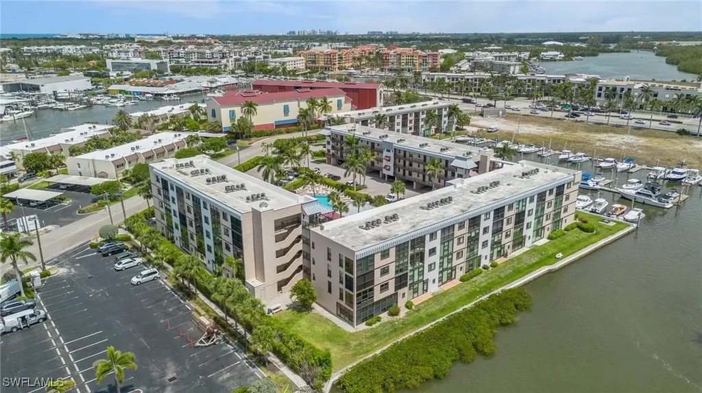 805 River Point Drive Naples FL 34102