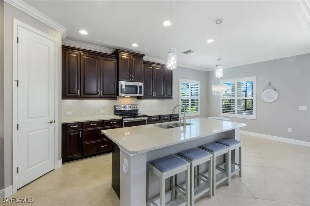 3620 Canopy Circle Naples FL 34120