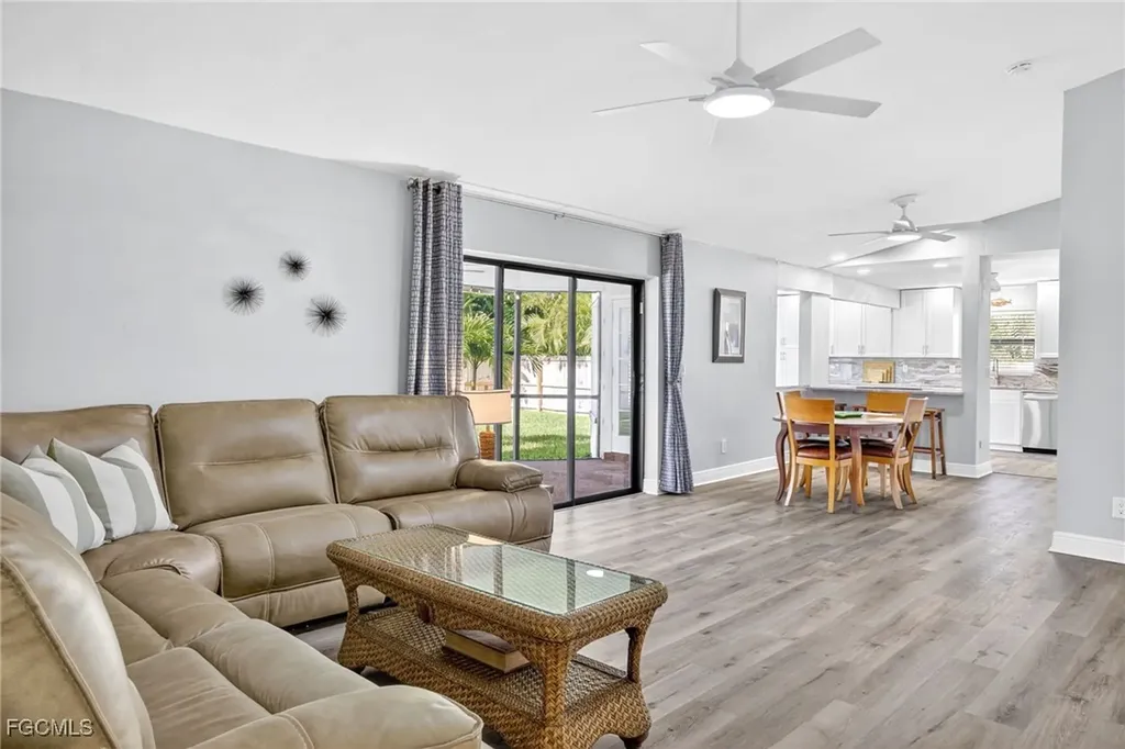 218 SW 43rd Terrace Cape Coral FL 33914