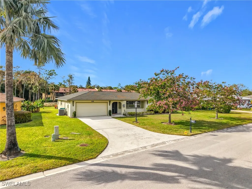 4348 Beechwood Lake Drive Naples FL 34112