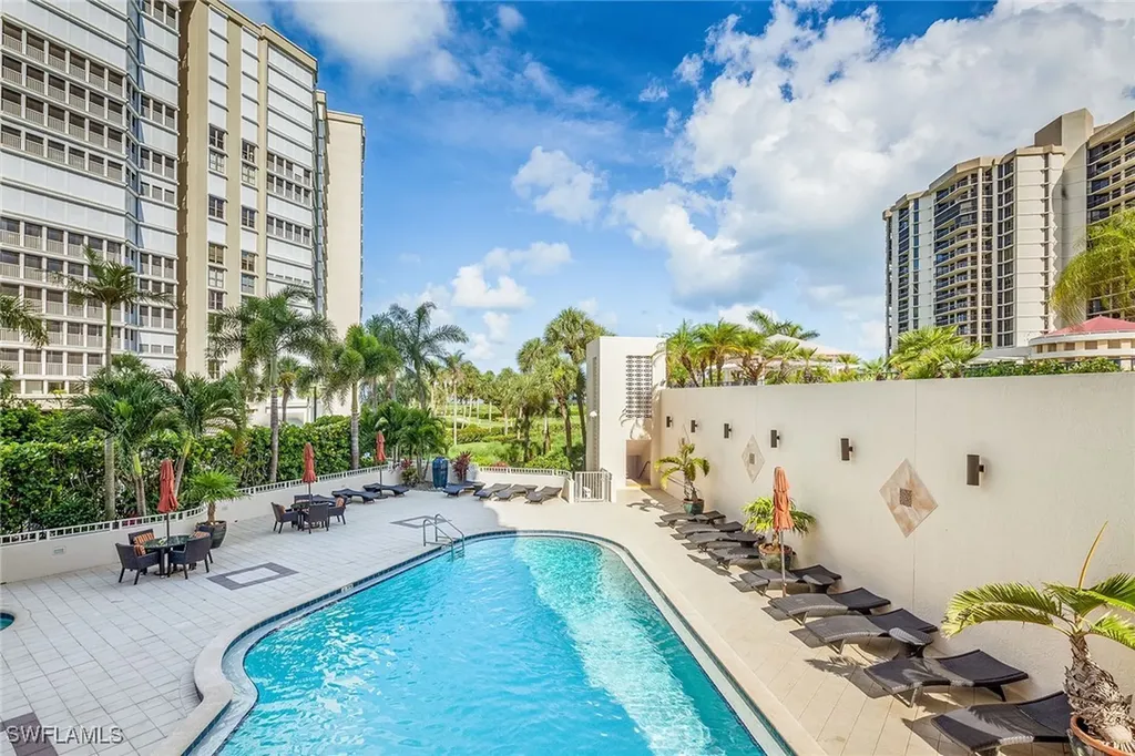 4451 Gulf Shore Boulevard N Naples FL 34103