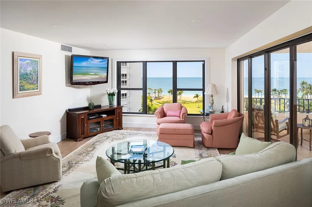 4451 Gulf Shore Boulevard N Naples FL 34103