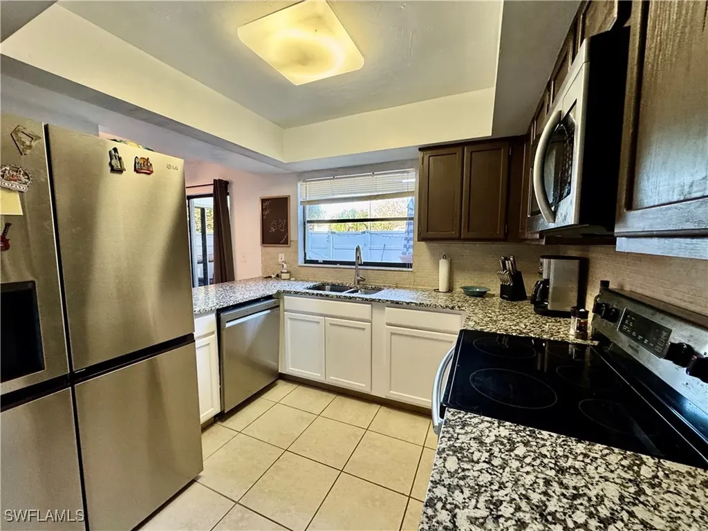 1431 SW Courtyards Terrace Cape Coral FL 33914