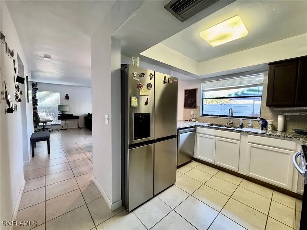 1431 SW Courtyards Terrace Cape Coral FL 33914