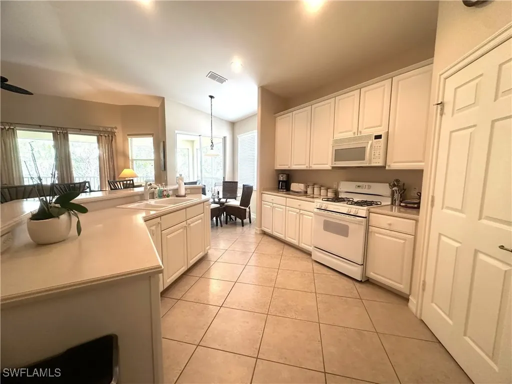 1634 Tarpon Bay Drive S Naples FL 34119