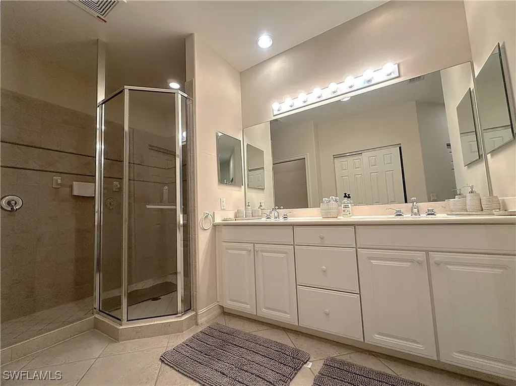 1634 Tarpon Bay Drive S Naples FL 34119