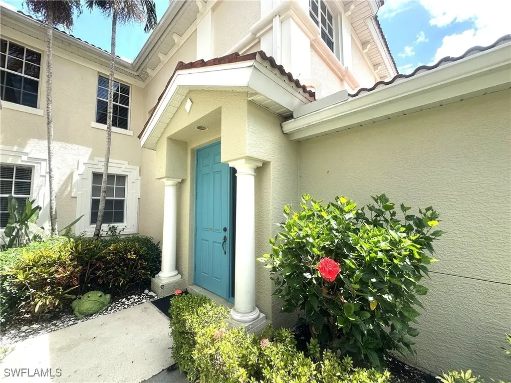 1634 Tarpon Bay Drive S Naples FL 34119