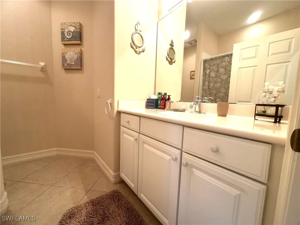 1634 Tarpon Bay Drive S Naples FL 34119