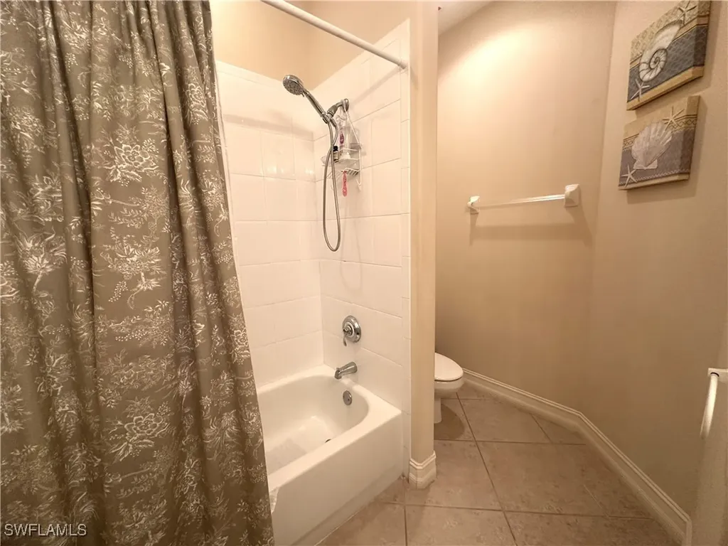 1634 Tarpon Bay Drive S Naples FL 34119