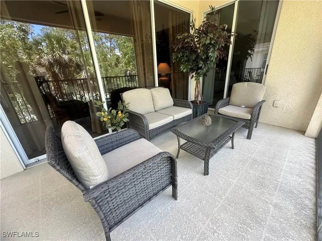 1634 Tarpon Bay Drive S Naples FL 34119
