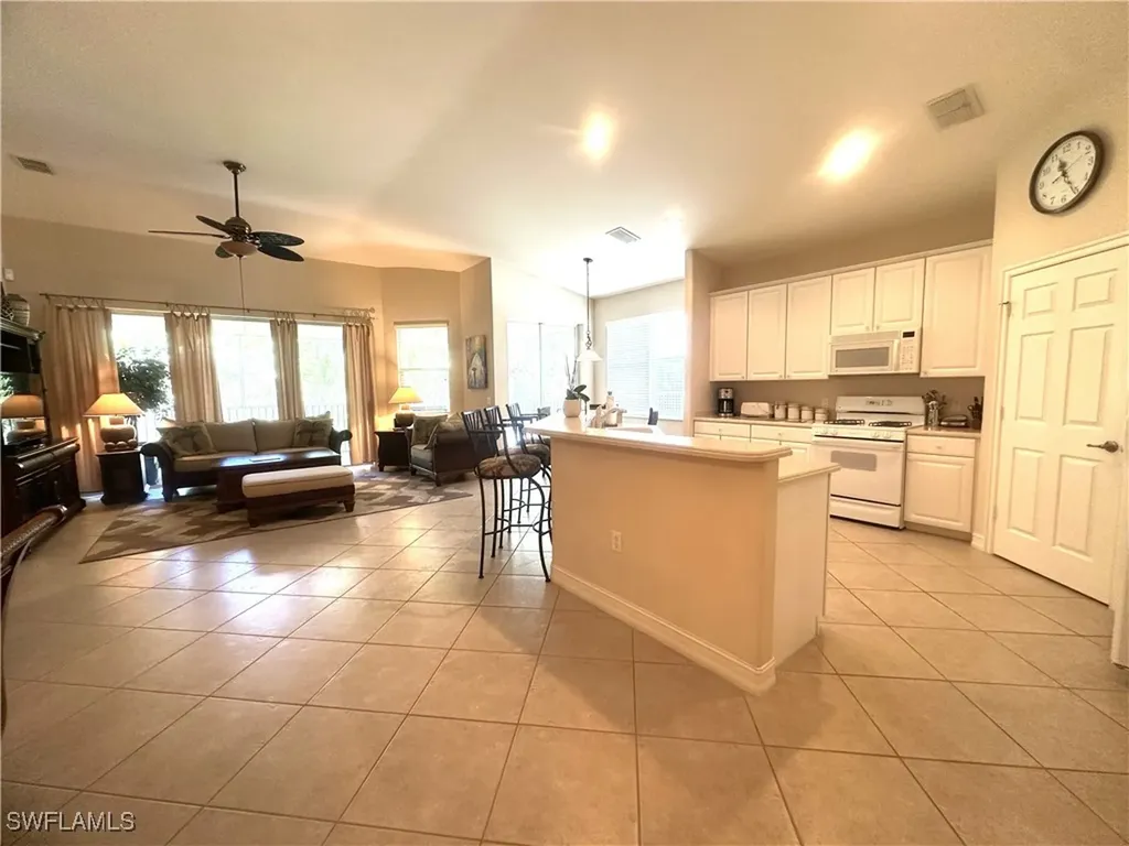 1634 Tarpon Bay Drive S Naples FL 34119