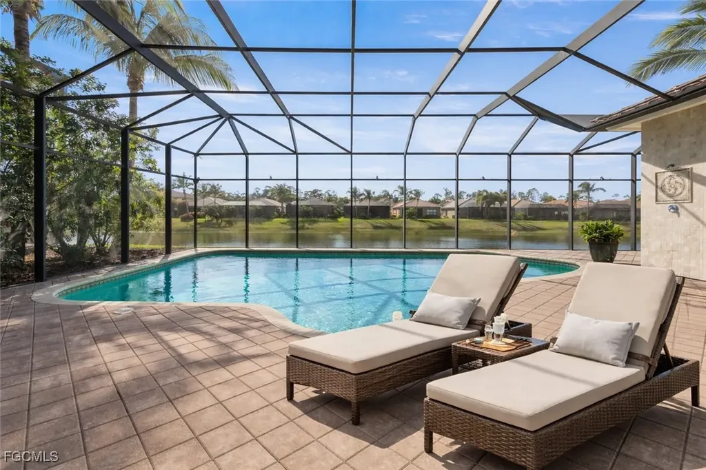 Naples FL, 3412 Atlantic Circle