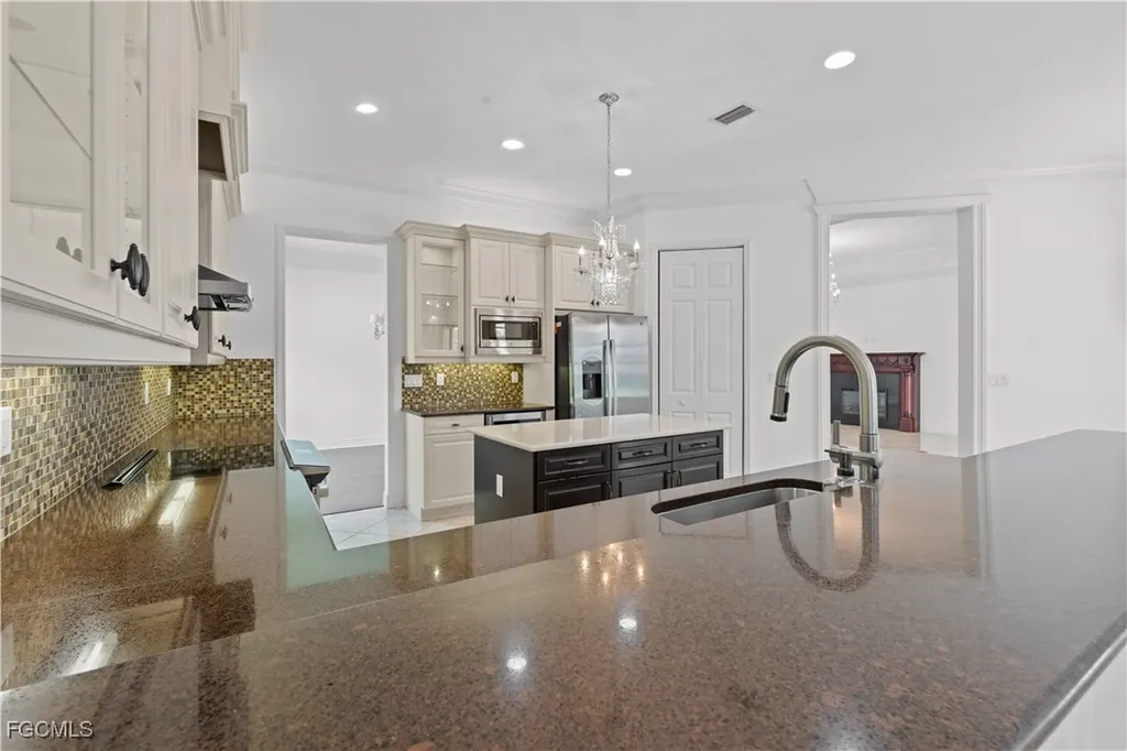 3412 Atlantic Circle Naples FL 34119