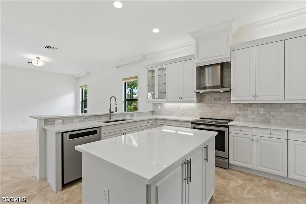 3412 Atlantic Circle Naples FL 34119